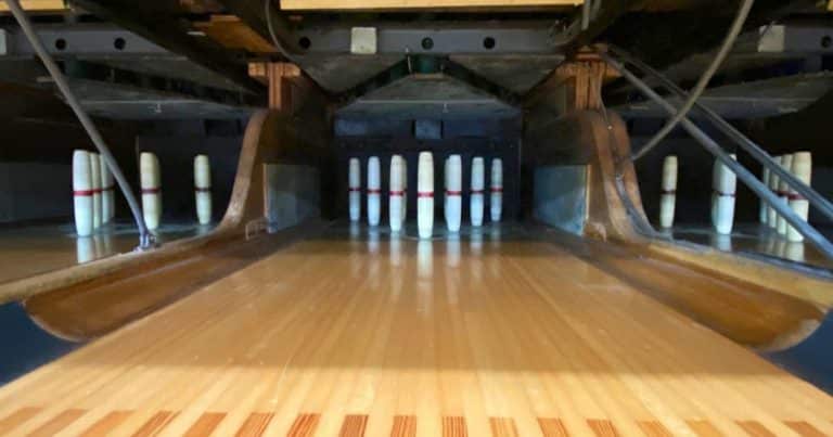 Candlepin Bowling 101: Rules, Scoring, Tips And Tricks - Bowling Knowledge